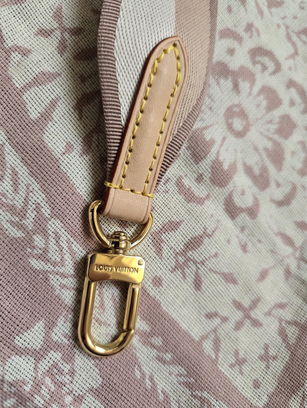 NEW Louis Vuitton Bandouliére Beige Guitar Strap - Picture 13 of 15